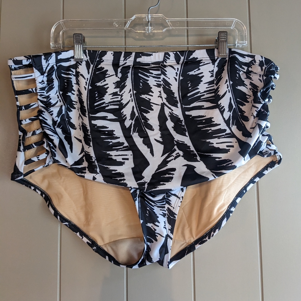 Cacique Swim by Lane Bryant bottoms